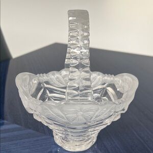Anna Hutte Bleikristall 24% Lead Crystal Basket Rose Design with Handle